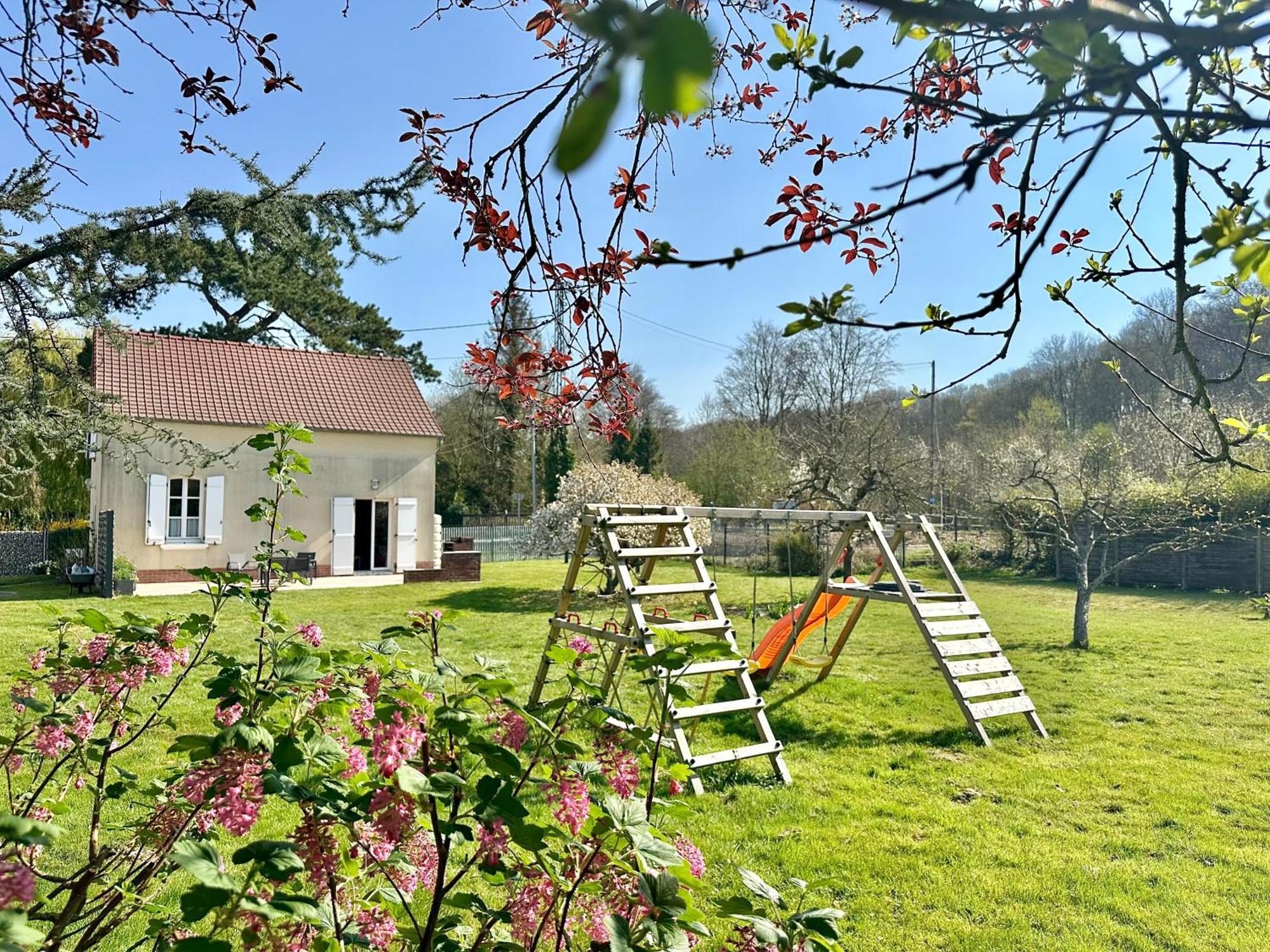 Le Gite D'En Bas Quesnoy-le-Montant Bagian luar foto